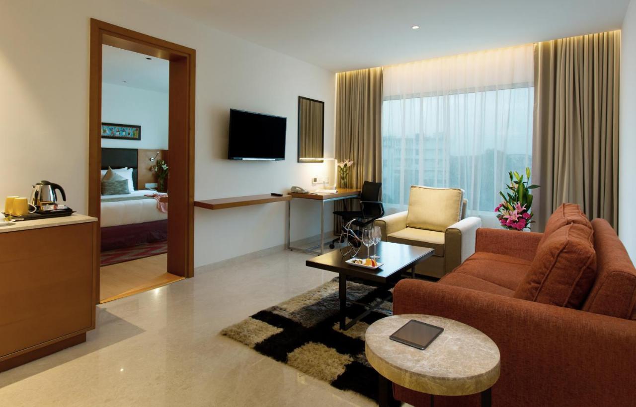 ميركيور حيدر أباد كي سي بي - فنادق أكور براند المظهر الخارجي الصورة Suite room at The Park, New Delhi