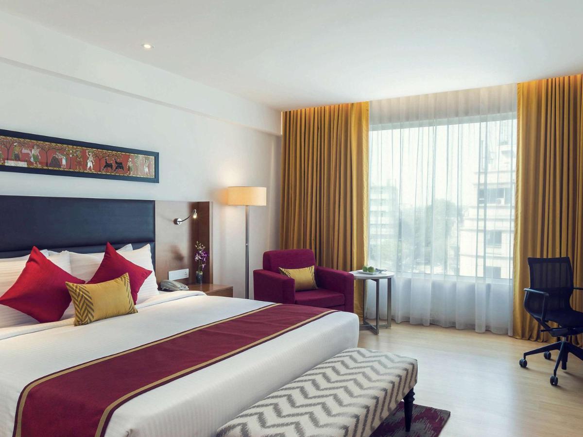 ميركيور حيدر أباد كي سي بي - فنادق أكور براند المظهر الخارجي الصورة A room at the hotel